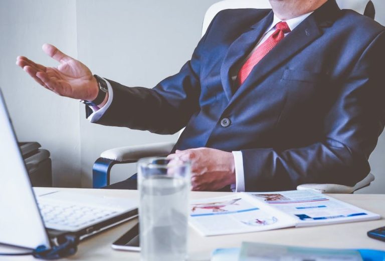 Politikacılar ve Politik Skandallar ile İlgili İtibar Yönetimi Politikacılar ve Politik Skandallar ile İlgili İtibar Yönetimi